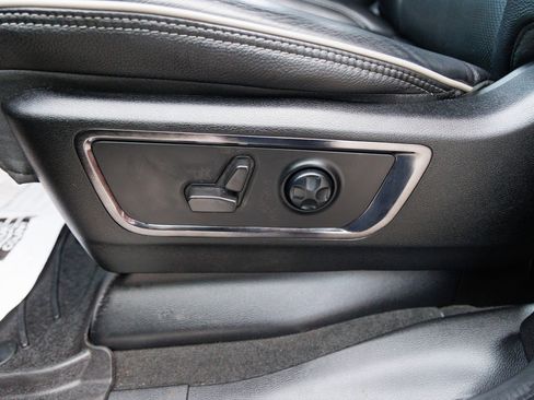 Used 2022 RAM 1500 Limited w/ Body Color Bumper Group image 31