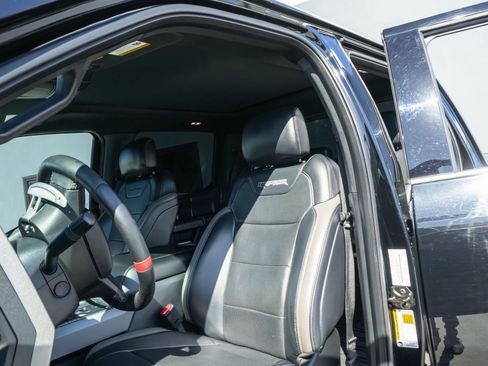 Used 2017 Ford F150 Raptor w/ Equipment Group 802A Luxury image 46