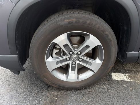 Certified 2025 Honda Pilot EX-L image 10