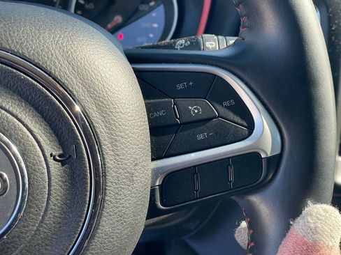 Used 2017 Jeep Compass Trailhawk image 16