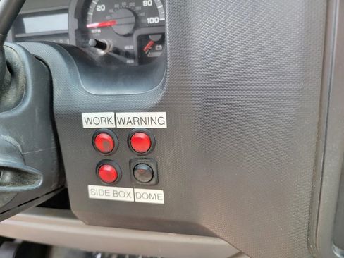 Used 2016 Ford E-450 and Econoline 450 Super Duty image 21