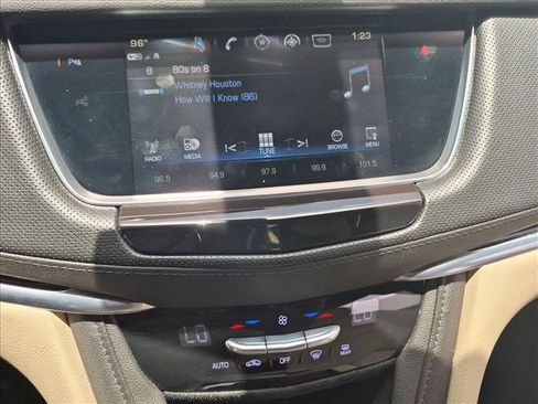 Used 2018 Cadillac XT5 FWD w/ LPO, Wheel Lock Package image 14