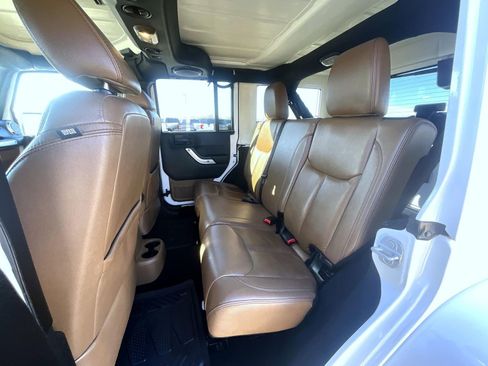 Used 2013 Jeep Wrangler Unlimited Sahara w/ Dual Top Group image 20