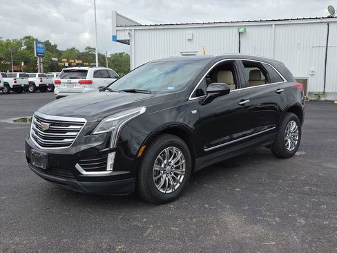 Used 2017 Cadillac XT5 Luxury w/ Driver Awareness Package image 12