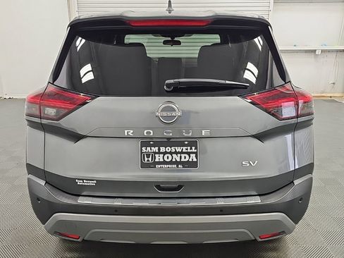 Used 2023 Nissan Rogue SV FWD image 9