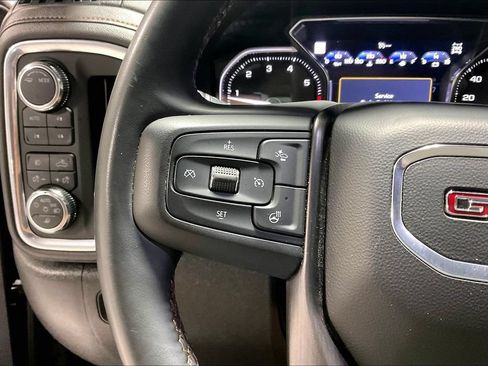 Used 2023 GMC Sierra 2500 AT4 w/ AT4 Premium Plus Package AWD/4WD image 25