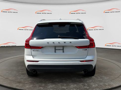 Used 2020 Volvo XC60 T5 Momentum w/ Protection Package AWD/4WD image 9