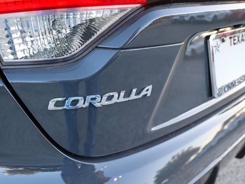 Certified 2026 Toyota Corolla SE w/ SE Premium Package FWD image 11