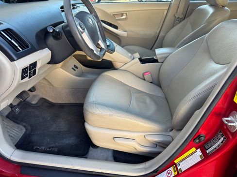 Used 2011 Toyota Prius Two image 6