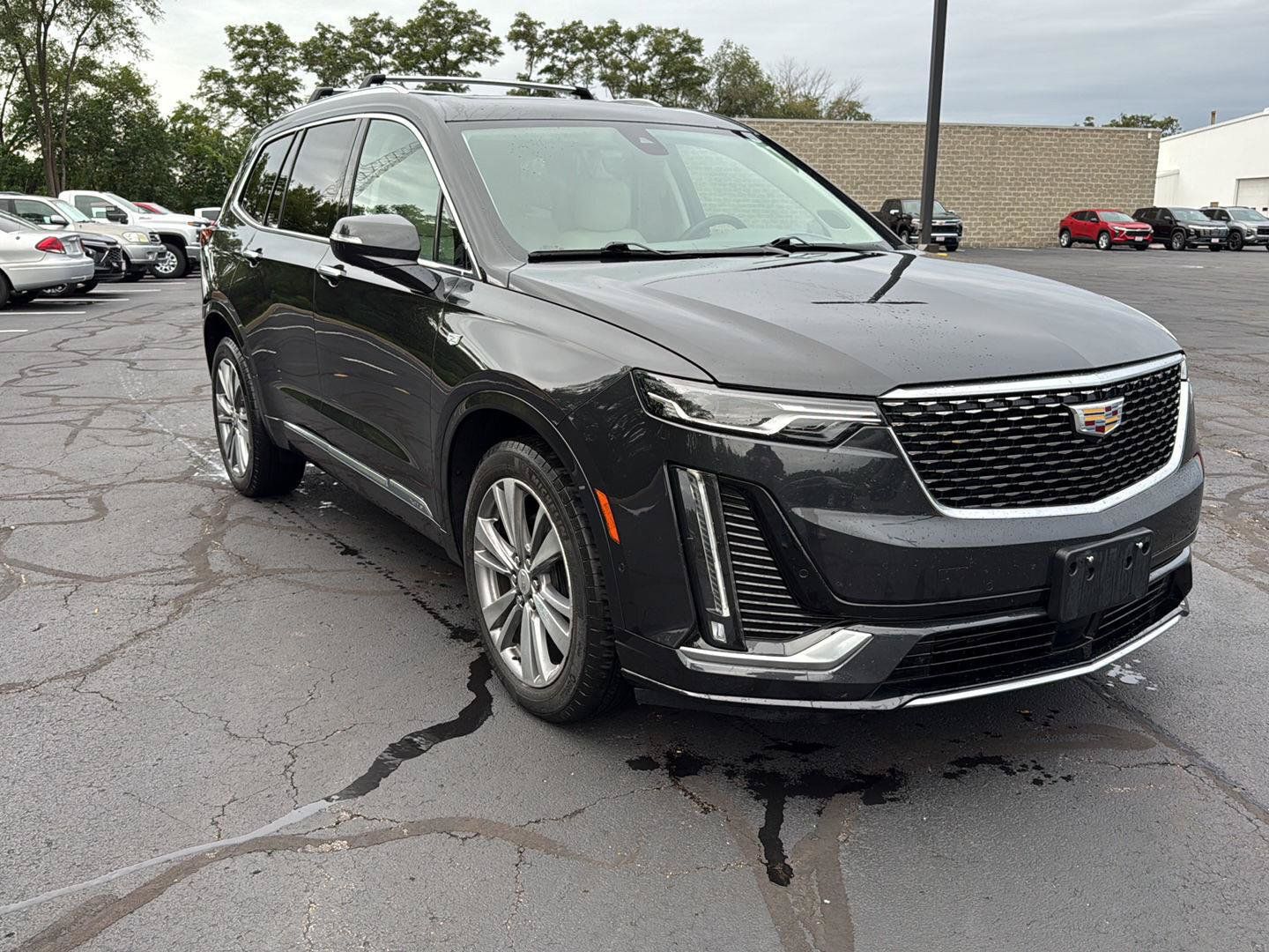 Used 2020 Cadillac XT6 Premium Luxury FWD image 7