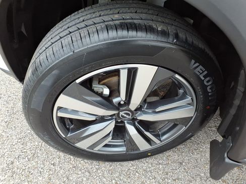 Certified 2024 Nissan Rogue SL w/ SL Premium Package FWD image 22