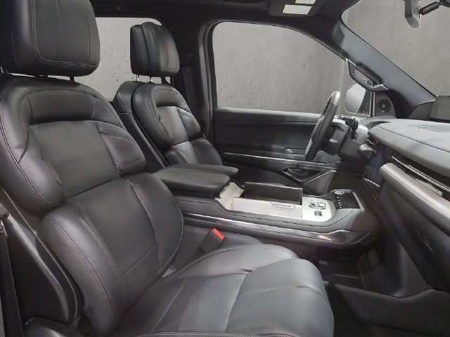 New 2027 Lincoln Navigator L Reserve AWD/4WD image 17