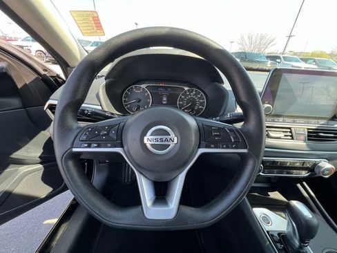 Used 2022 Nissan Altima 2.5 image 38