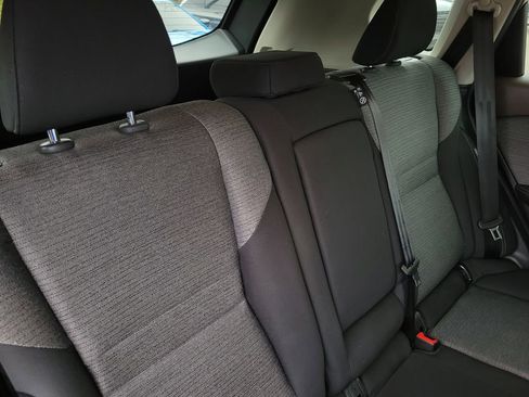 Used 2022 Nissan Rogue S image 34