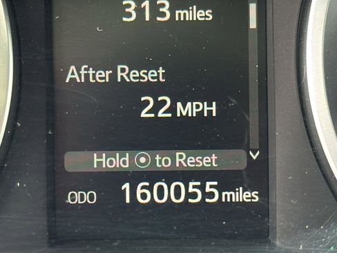 Used 2018 Toyota Highlander LE image 14