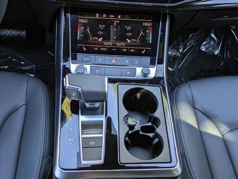 New 2026 Audi Q8 Premium image 16