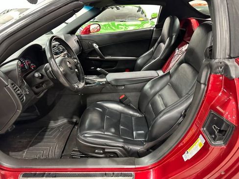 Used 2010 Chevrolet Corvette Convertible w/ Preferred Equipment Group RWD image 12