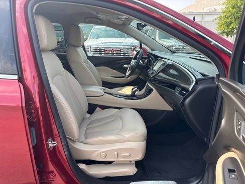 Used 2019 Buick Envision Essence FWD image 13