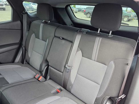 Used 2025 Chevrolet Blazer LT AWD/4WD image 17