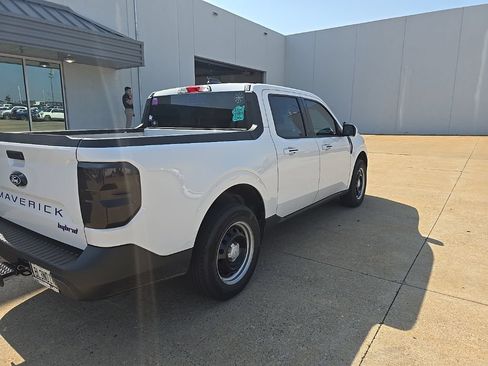 Used 2025 Ford Maverick XL FWD image 3