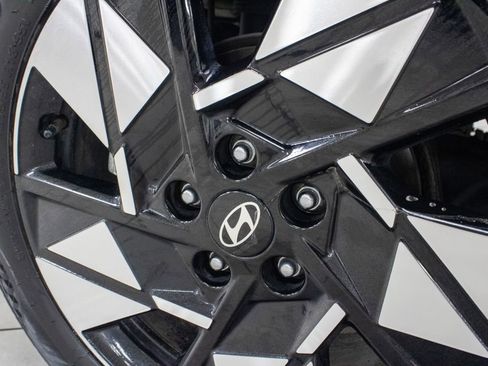 Used 2025 Hyundai Kona SEL image 26