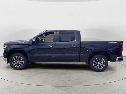 Used 2023 Chevrolet Silverado 1500 LT AWD/4WD image 2