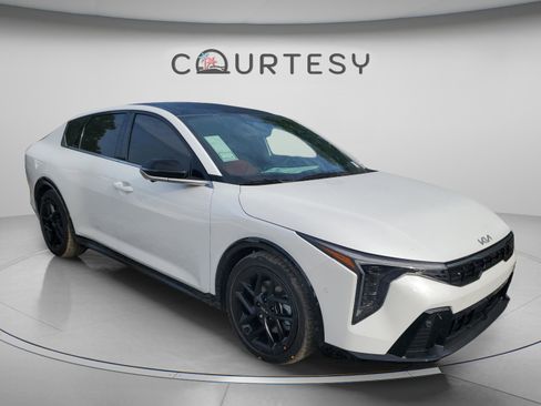 New 2026 Kia K4 GT-Line Turbo FWD image 4
