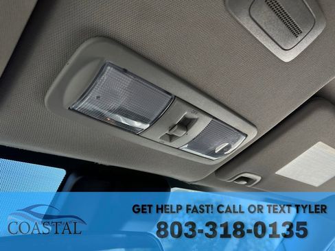 Used 2023 Nissan Frontier SV image 43