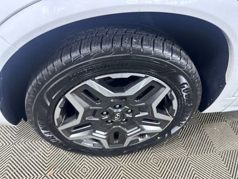 Used 2021 Hyundai Santa Fe Calligraphy image 10