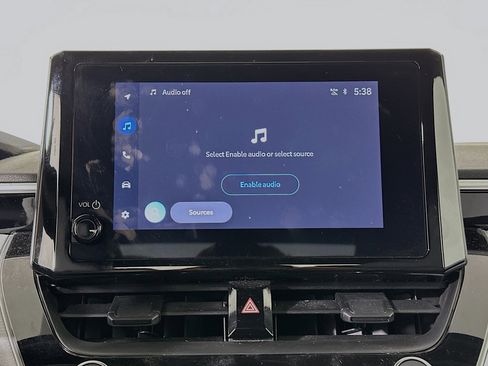 Used 2025 Toyota Corolla SE w/ Convenience Package image 24