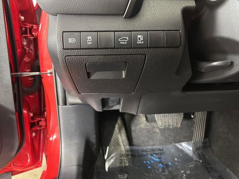 Used 2022 Toyota Camry XSE image 29