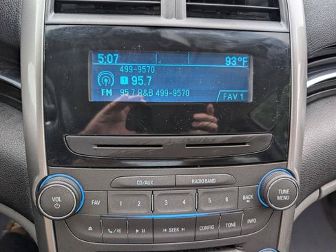 Used 2013 Chevrolet Malibu LS FWD image 20