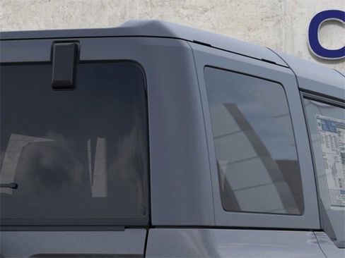 Used 2025 Ford Bronco Base 4D Sport Utility image 25