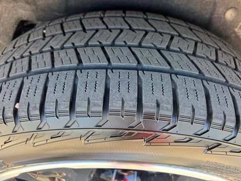 Used 2024 Ford Expedition Limited AWD/4WD image 17