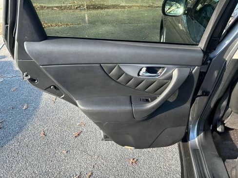 Used 2009 INFINITI FX35 2WD w/ Navigation Pkg image 26