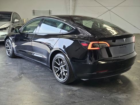 Used 2023 Tesla Model 3 Standard Range RWD image 2