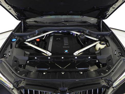 Certified 2023 BMW X5 xDrive40i w/ M Sport Package image 6