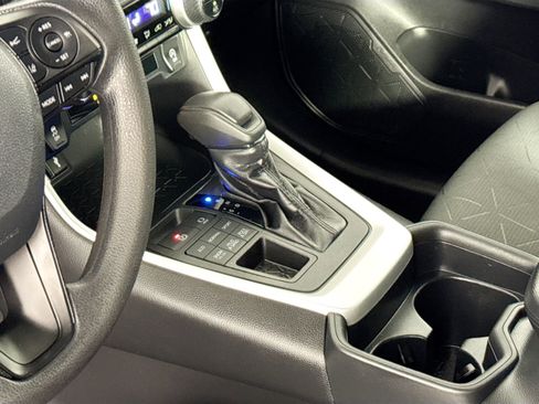 Used 2020 Toyota RAV4 XLE w/ All Weather Liner Package image 27