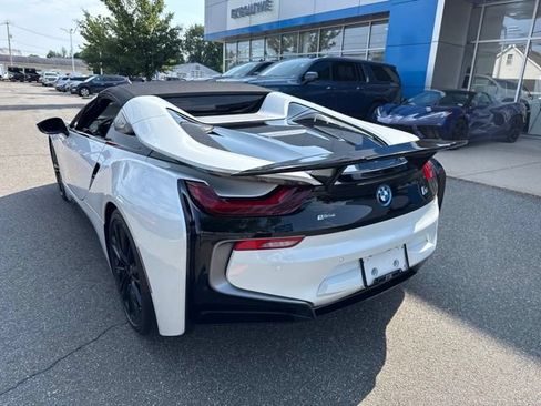 Used 2019 BMW i8 Roadster AWD/4WD image 4