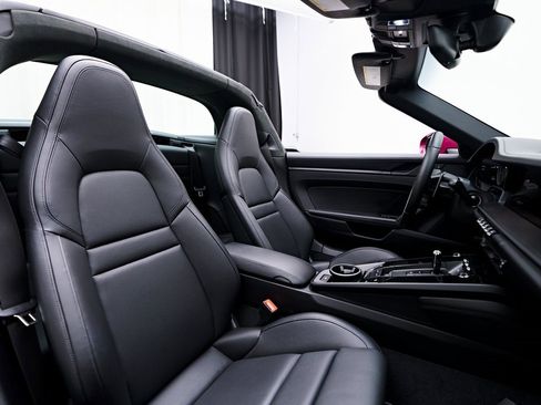 Used 2024 Porsche 911 Targa 4 GTS w/ Premium Package image 53