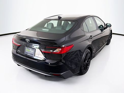 Used 2026 Toyota Camry SE FWD image 9
