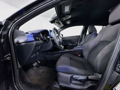 Certified 2021 Toyota C-HR XLE FWD image 19