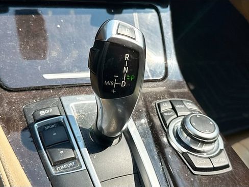 Used 2012 BMW 528i xDrive Sedan AWD/4WD image 16