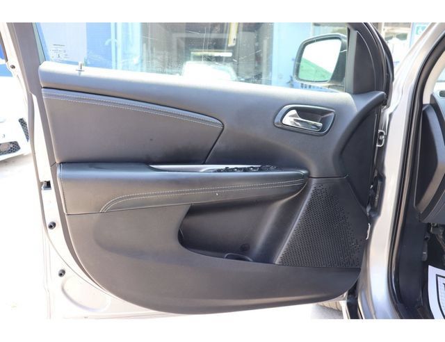 Used 2017 Dodge Journey Crossroad FWD image 22