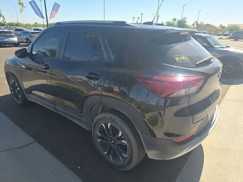 Used 2022 Chevrolet TrailBlazer LT w/ Convenience Package FWD image 5