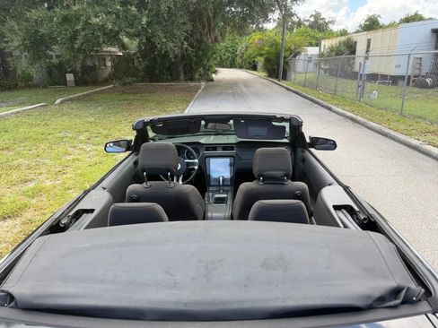 Used 2014 Ford Mustang Convertible RWD image 22