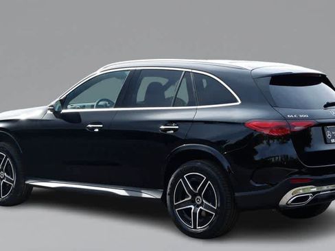 Used 2026 Mercedes-Benz GLC 300 image 8