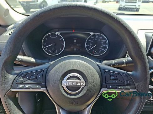 Used 2024 Nissan Sentra SV FWD image 19