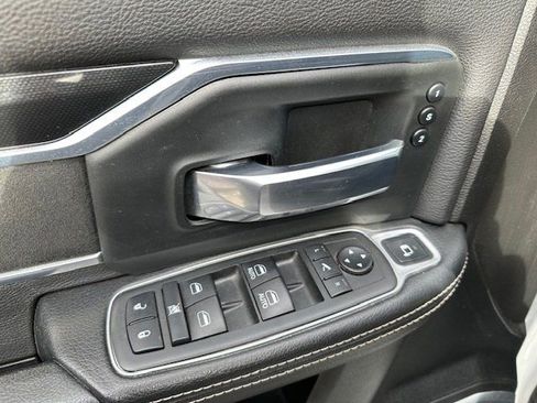 Used 2019 RAM 2500 Laramie image 13