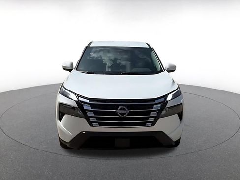 Used 2026 Nissan Rogue SV FWD image 4